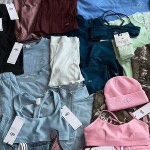 Alo Yoga Apparel Liquidation Pallet — liquidation pallet photo 3