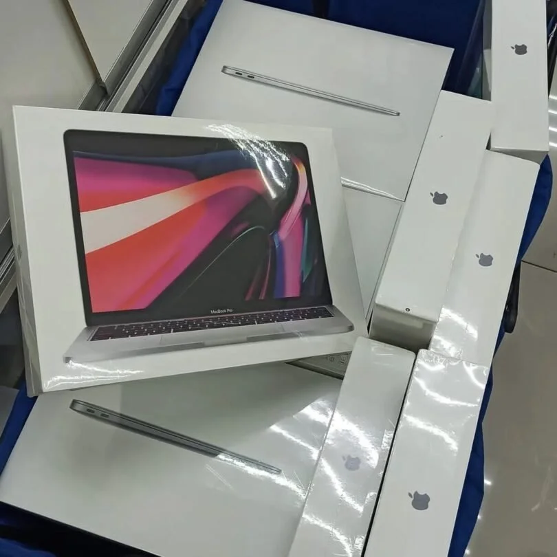 MacBook Liquidation Pallet MacBook Liquidation Pallet: customer-return consumer electronics pallet with free US shipping