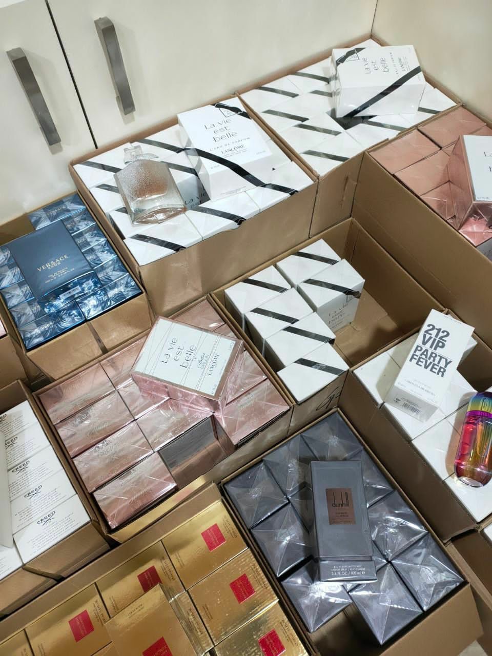 Perfume-liquidation-pallets2-1 Authentic Perfume & Cologne Liquidation Pallet — liquidation pallet photo 2