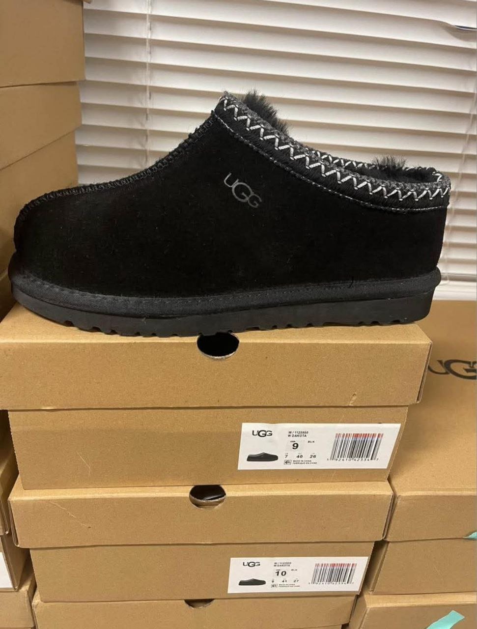 SO2 Ugg Slippers & Boots Premium Footwear Load — mixed condition