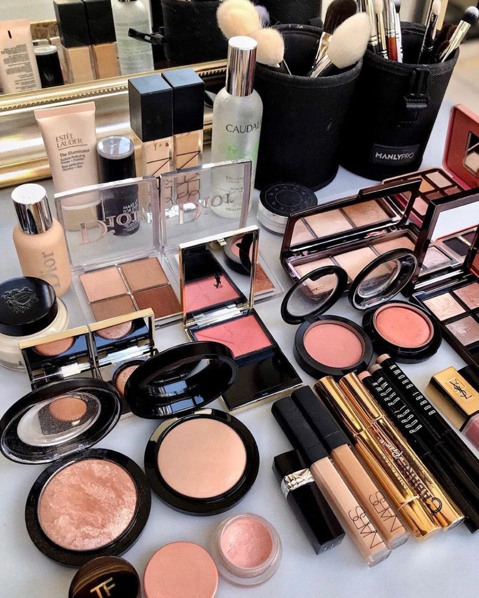 WhatsApp-Image-2025-05-21-at-09.44.48 Makeup Liquidation Pallet — liquidation pallet photo 2