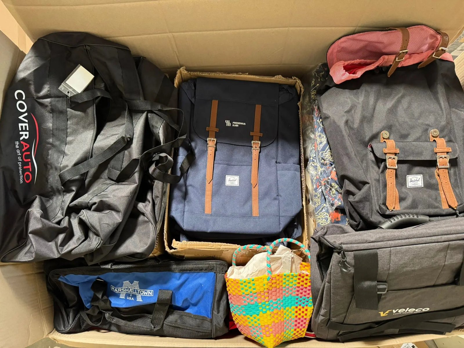 aOu7pbPHH27ic8oChAFJEEBvZV9O1yt3jq7JQrHZ Pallet includes Bags items (LS-TS-006) — liquidation pallet photo 4