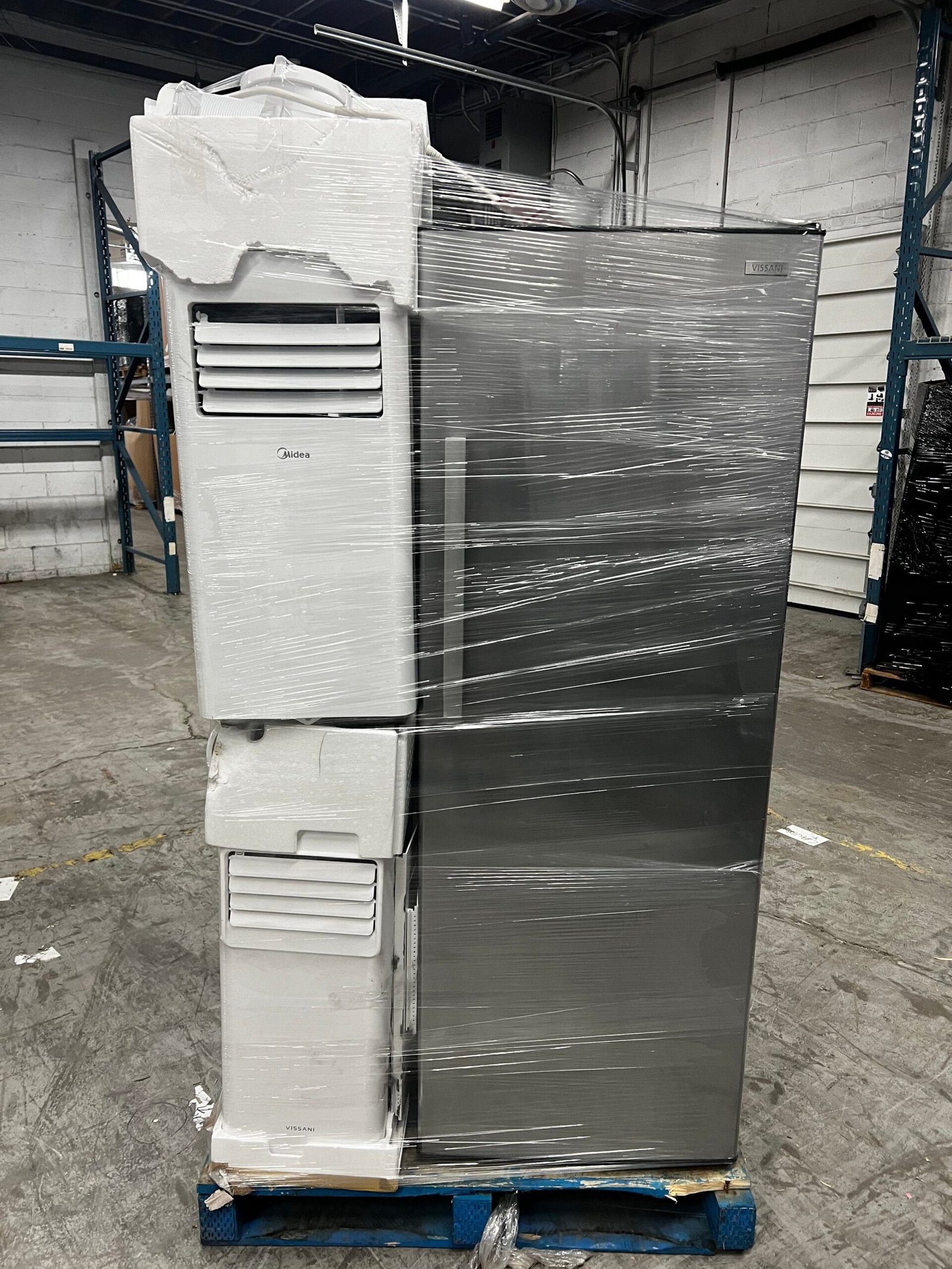 air-conditioners-pallet-9-liquidation-pallet-wholesale-air-conditioners-pallet-9-liquidation-pallet-wholesale-liquidationdeals-ca-1207800222 Air Conditioners Liquidation Pallet — Lot 10 — liquidation pallet photo 3
