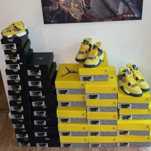 Wholesale Jordan Shoes Liquidation Pallet — mixed condition