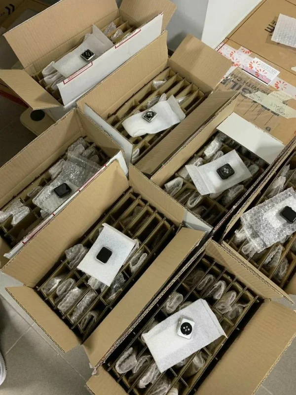 awp2-1-600×800-1 Apple Watch Liquidation Pallet — liquidation pallet photo 3