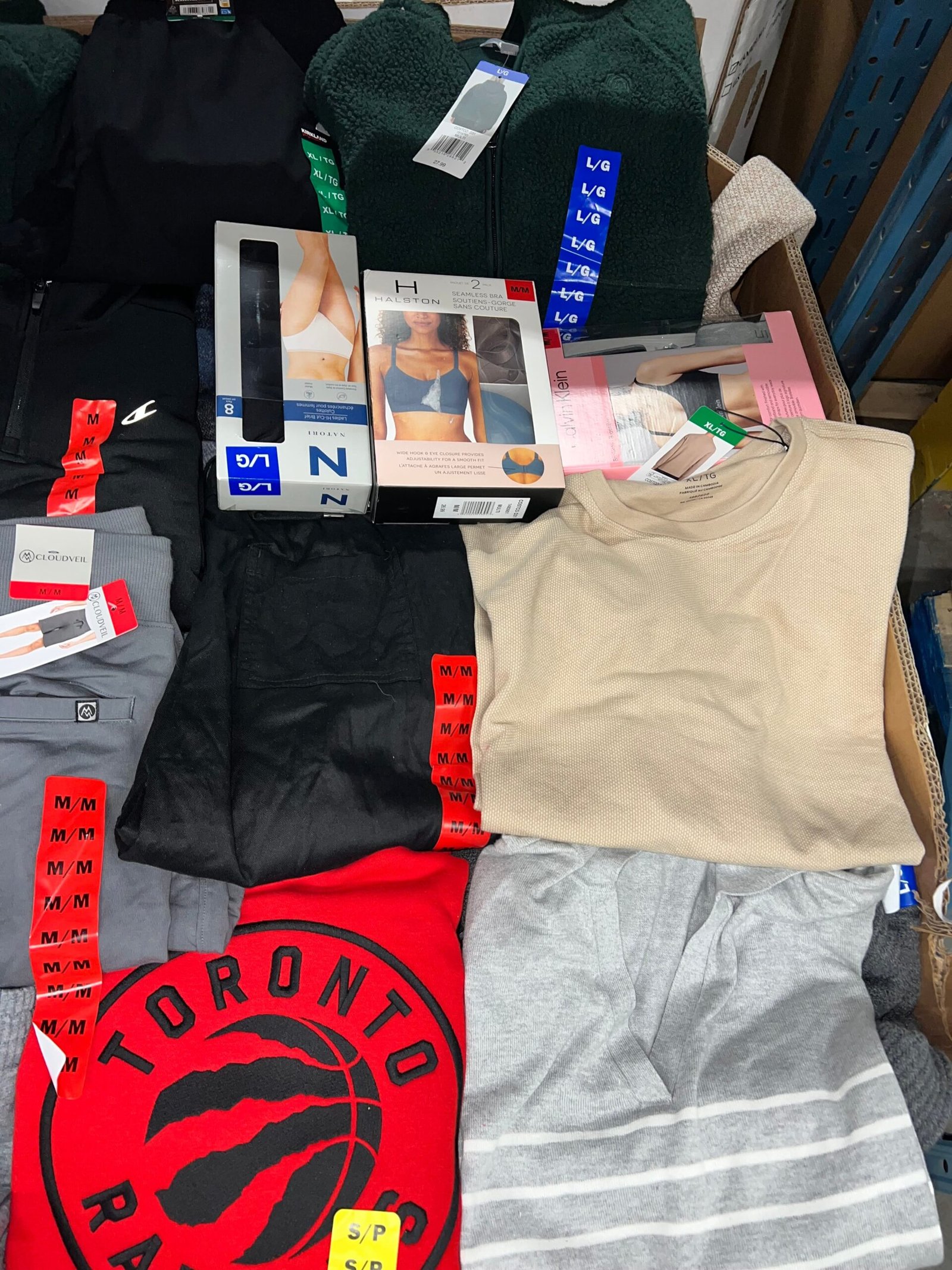 brand-name-clothing-21-250pcs-liquidation-wholesale-pallet-brand-name-clothing-21-250pcs-liquidation-wholesale-pallet-liquidationdeals-ca-1237090035 Brand Name Clothing – 250pcs Liquidation Pallet — Lot 8 — liquidation pallet photo 4