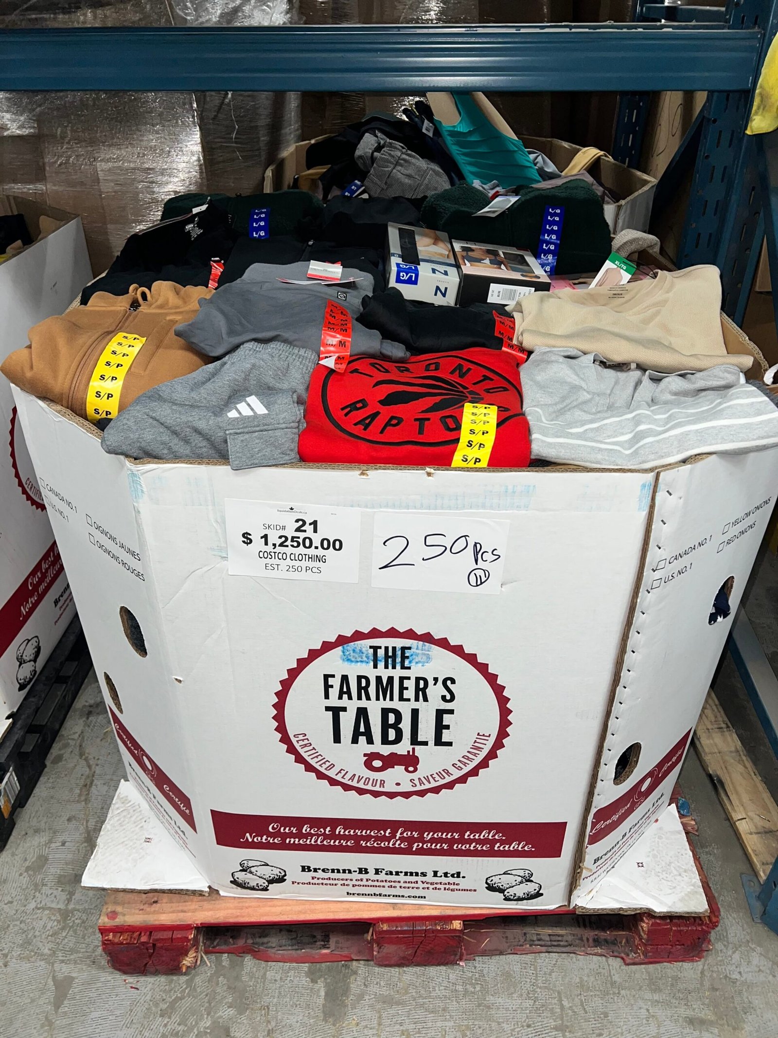 brand-name-clothing-21-250pcs-liquidation-wholesale-pallet-brand-name-clothing-21-250pcs-liquidation-wholesale-pallet-liquidationdeals-ca-1237090038 Brand Name Clothing – 250pcs Liquidation — mixed condition