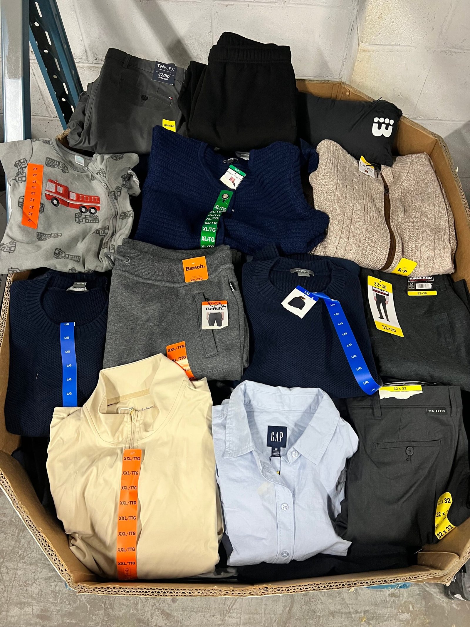 brand-name-clothing-7-250pcs-liquidation-wholesale-pallet-brand-name-clothing-7-250pcs-liquidation-wholesale-pallet-liquidationdeals-ca-1232592441 Brand Name Clothing – 250pcs Liquidation Pallet — Lot 17 — liquidation pallet photo 2