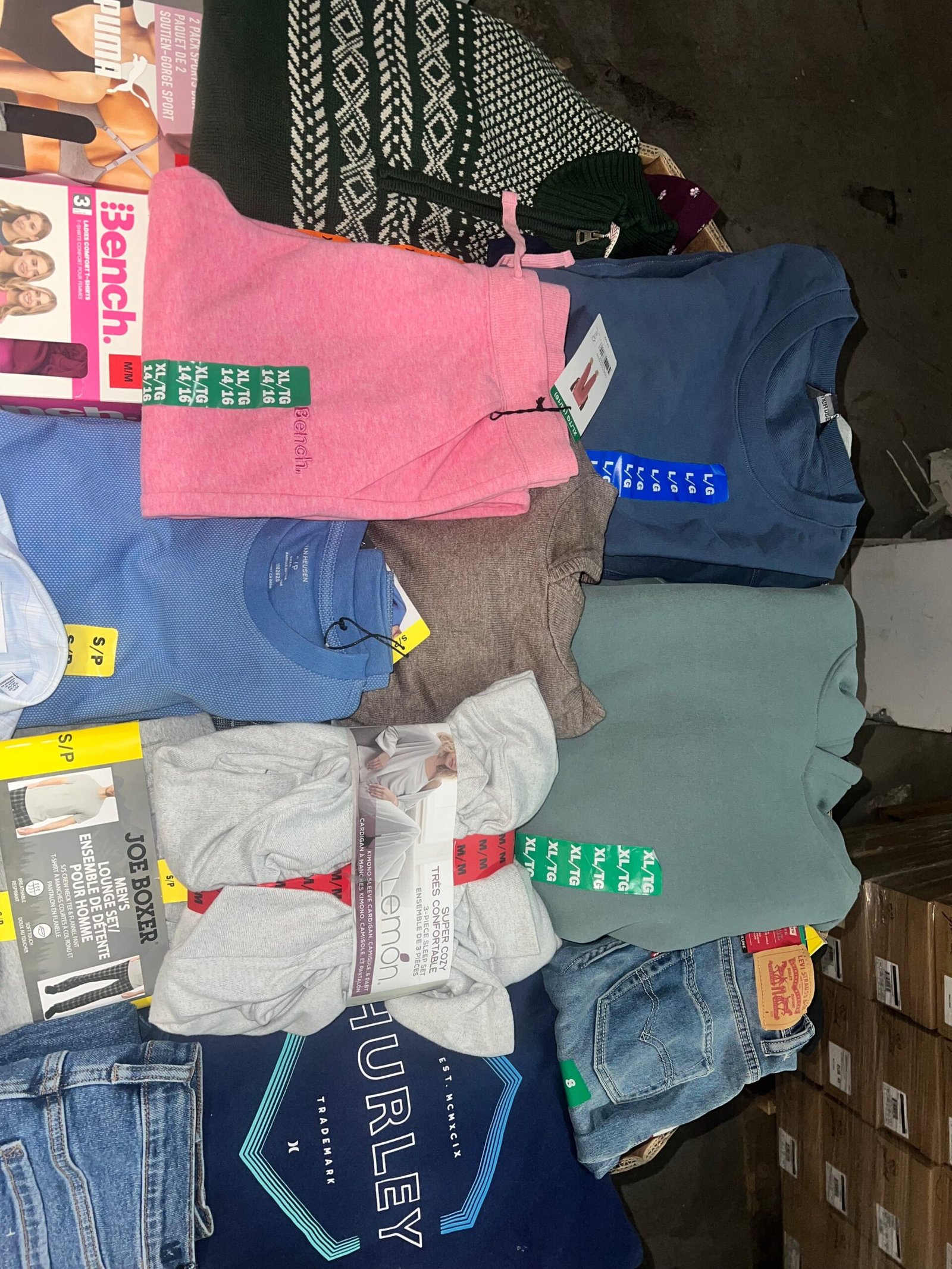 costco-clothing-40-250pcs-liquidation-wholesale-pallet-costco-clothing-40-250pcs-liquidation-wholesale-pallet-liquidationdeals-ca-1224872064 CW Clothing Liquidation Pallet — Lot 9 — liquidation pallet photo 4