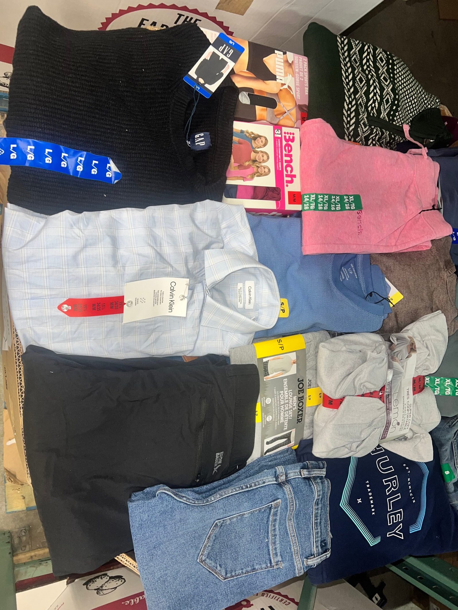 costco-clothing-40-250pcs-liquidation-wholesale-pallet-costco-clothing-40-250pcs-liquidation-wholesale-pallet-liquidationdeals-ca-1224872065 CW Clothing Liquidation Pallet — Lot 9 — liquidation pallet photo 3