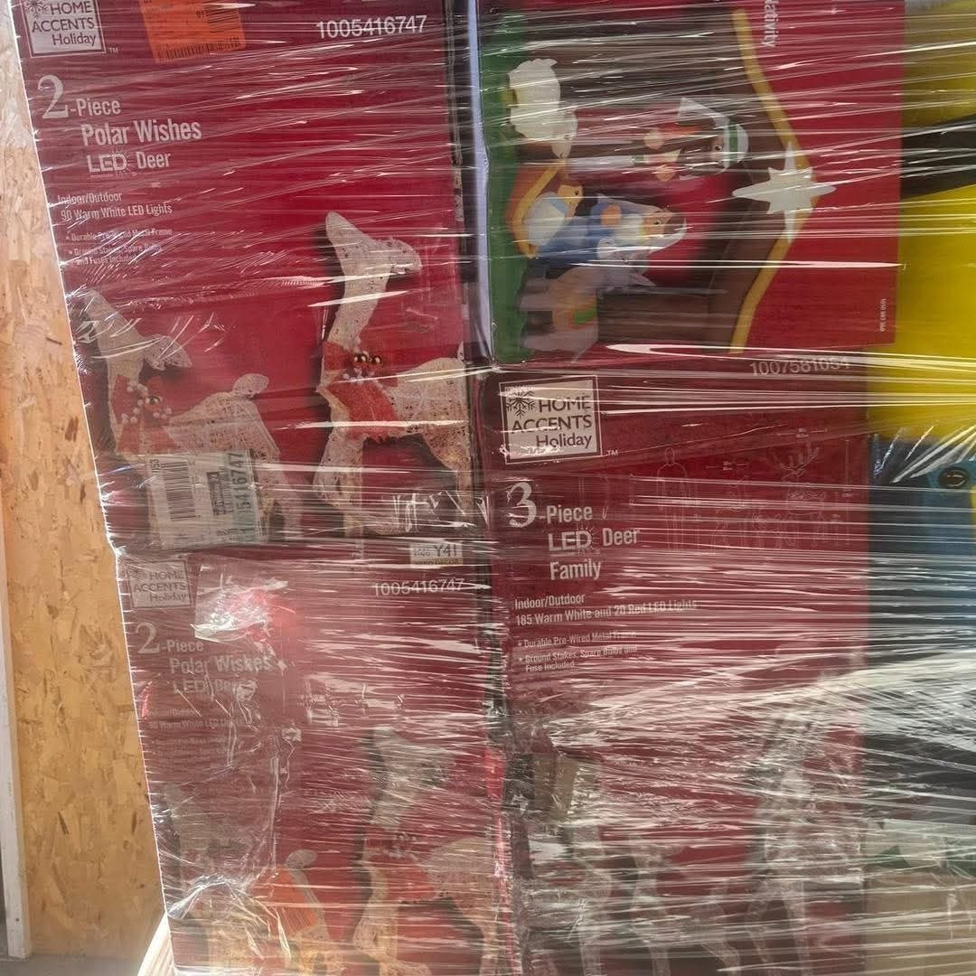cri2 Home Accents Christmas Liquidation Pallet — liquidation pallet photo 2