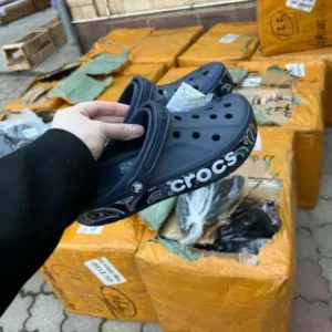 Crocs Sale Liquidation Pallet — liquidation pallet photo 3