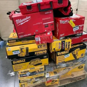 DeWALT tools Liquidation Pallet — liquidation pallet photo 4