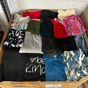 Miscellaneous Clothing – 400pcs Liquidation Pallet — Lot 2 — liquidation pallet photo 2