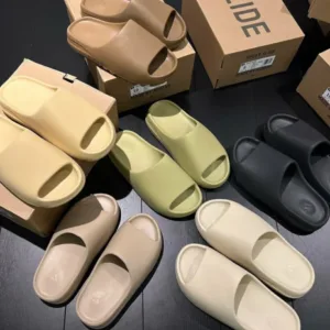 Yeezy Slides Liquidation Pallet — mixed condition
